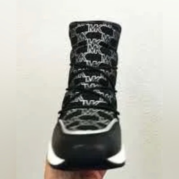 MICHAEL KORS LULA LOGO SLIP ON EMBELLISHED BLACK AND SILVER BOOTIES - Picture 4 of 7